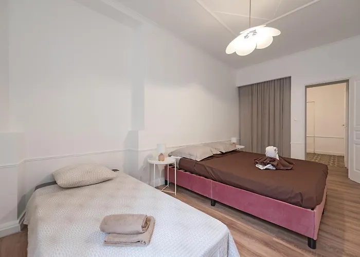 Le Louis Xvi - Majestueux Centre Apartment *